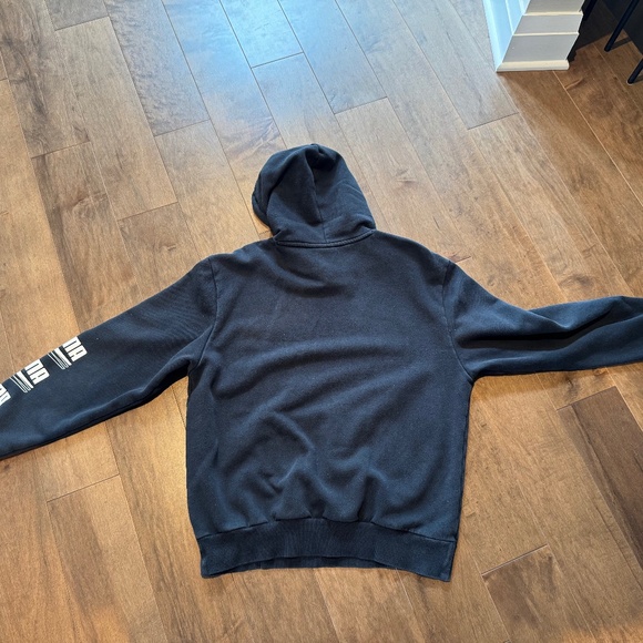 Black Puma Hoodie Size Medium Men - Picture 2 of 2